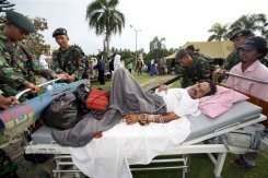 Séisme en Indonésie: au moins 10 morts, les autorités minimisent l'impact